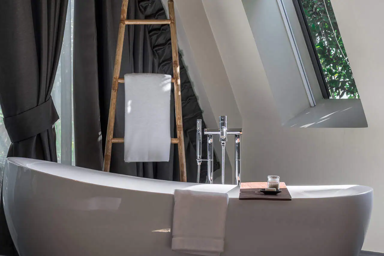 Anjali by Syphon Anjali Junior Rooftop Suite Bathtub