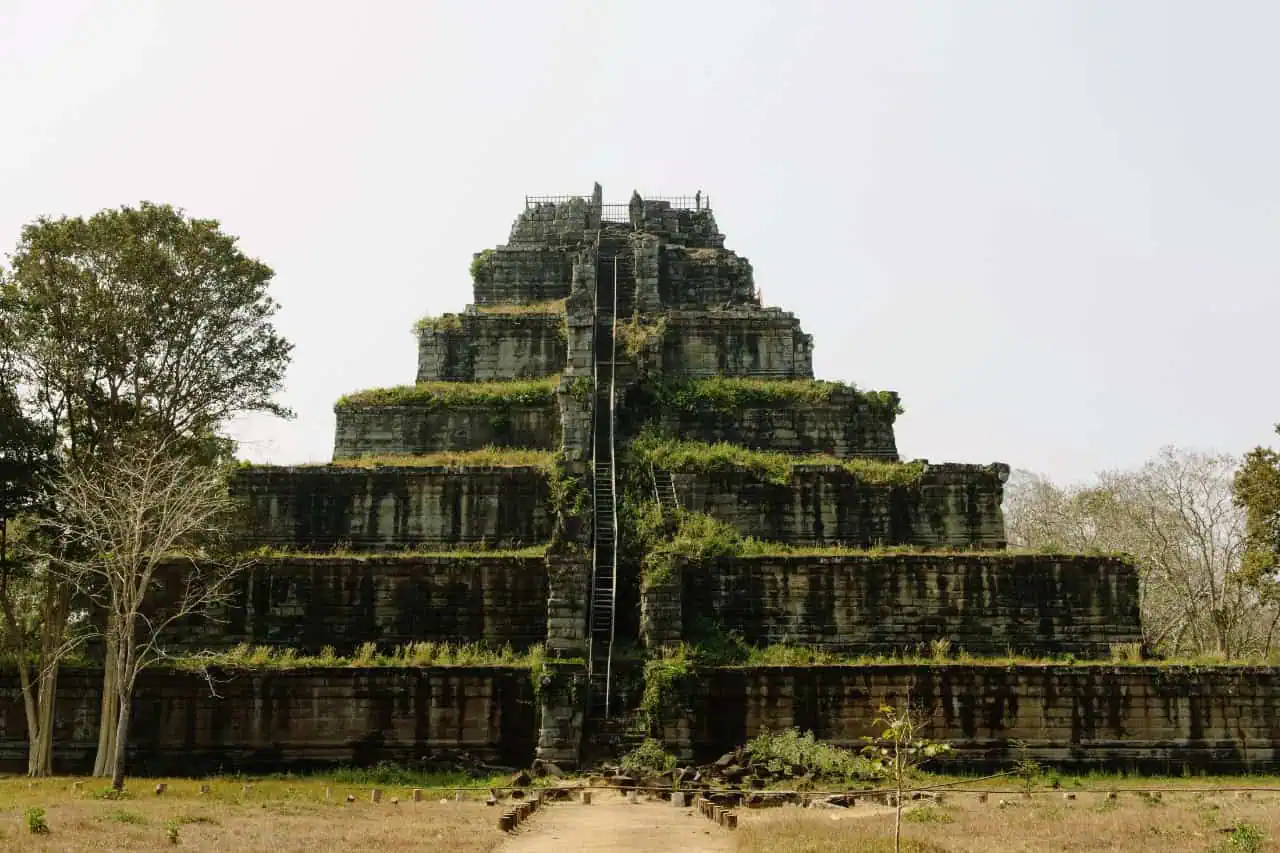 Secrets of the Jungle, Beng Melea & Koh Ker