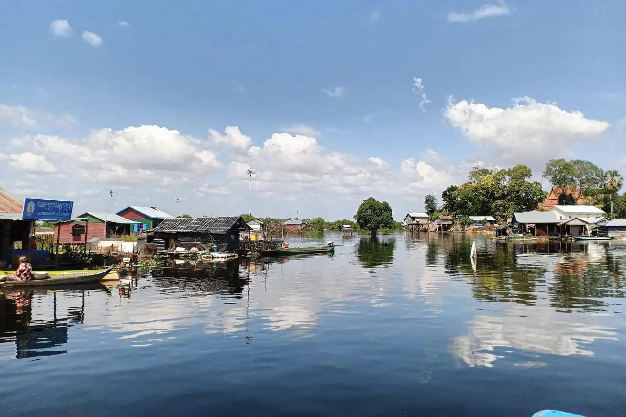 Secrets of the Lake - Kompong Khleang